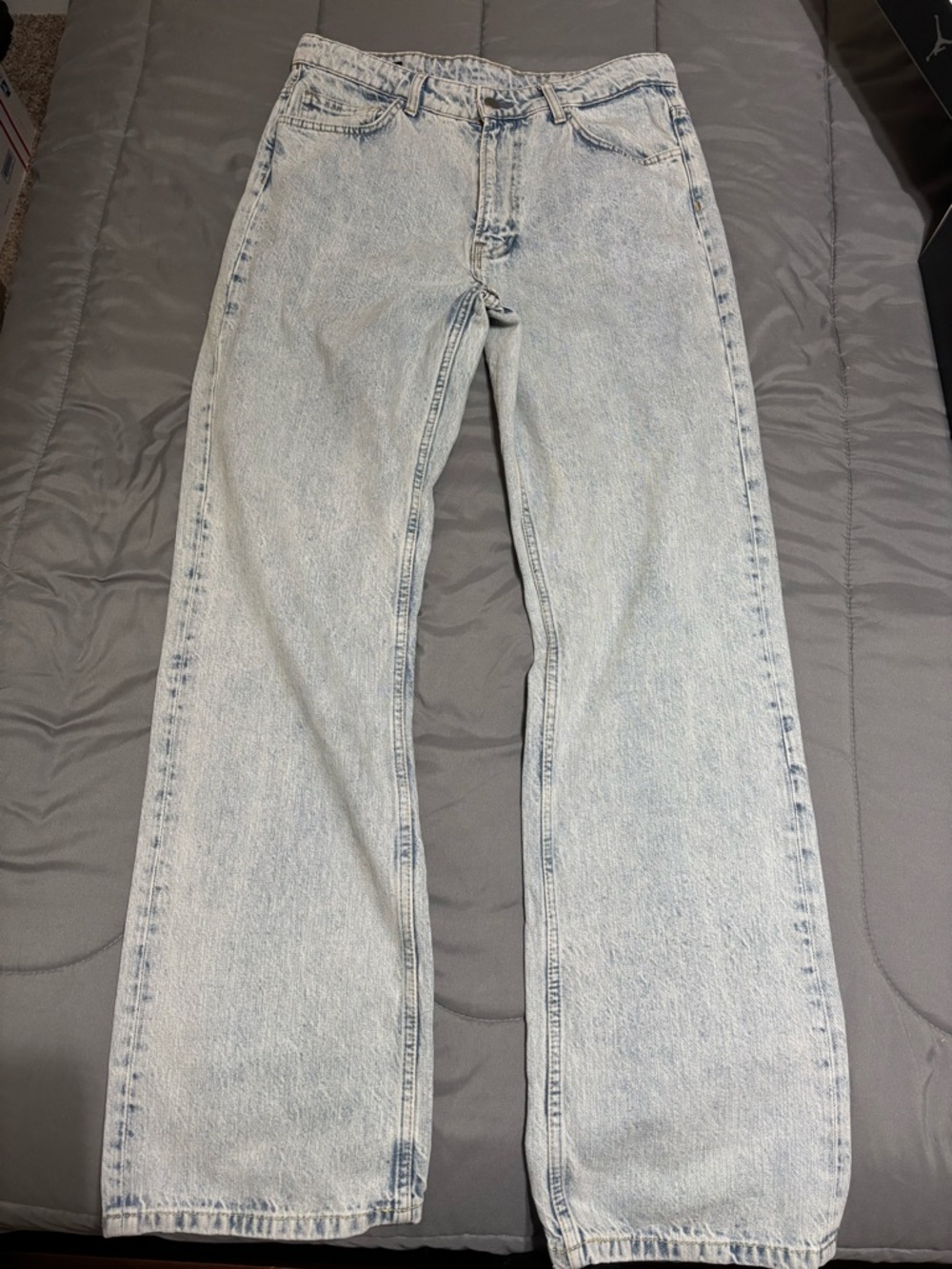 Zara Light Wash Straight Leg Jeans - Light Blue